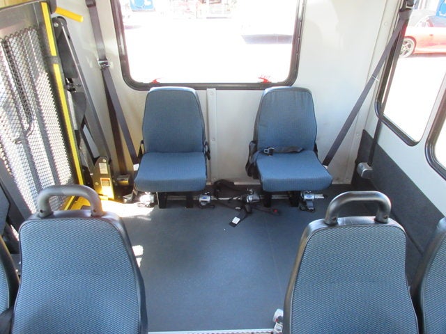 2023 Ford E-450, 14 PASSENGER, HANDICAP BUS E-450 DRW 158" WB
