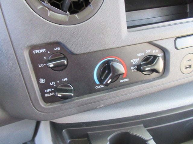 2023 Ford E-450, 14 PASSENGER, HANDICAP BUS E-450 DRW 158" WB