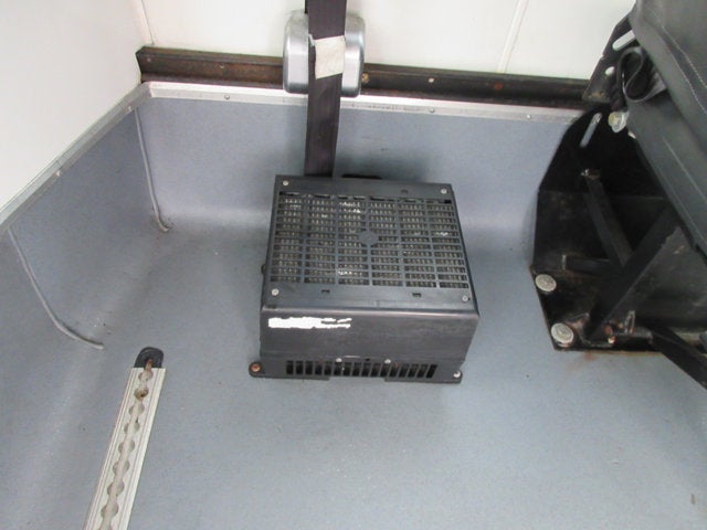 2017 Ford E-Series Cutaway E450 HANDICAPPED BUS, 8 PASSENGER BUS