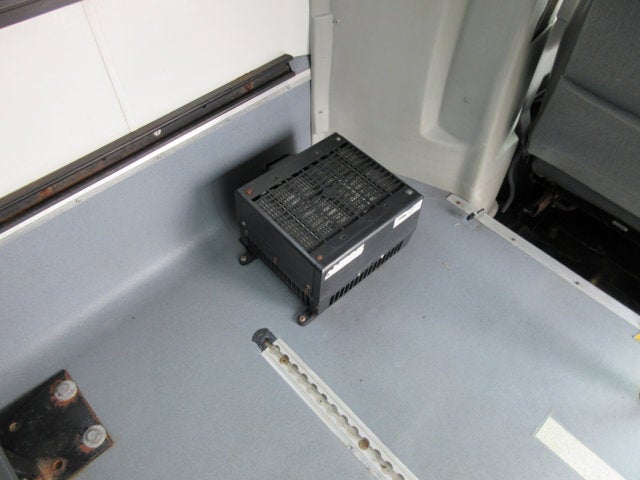 2017 Ford E-Series Cutaway E450 HANDICAPPED BUS, 8 PASSENGER BUS