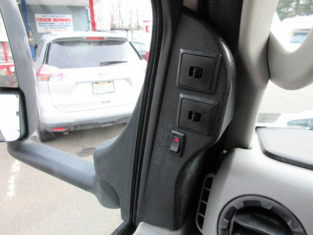 2017 Ford E-Series Cutaway E450 HANDICAPPED BUS, 8 PASSENGER BUS