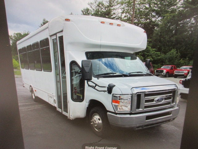 2018 Ford E-450, 24 PASSENGER SHUTTLE BUS E-450 DRW 158" WB