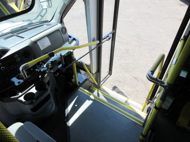 2017 Ford E-Series HANDICAP BUS E-450 DRW 176" WB