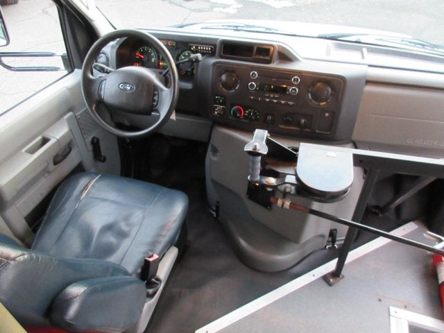 2013 Ford Econoline Commercial Cutaway 16 passenger Handicapped Bus