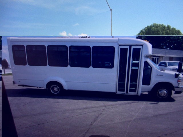 2019 Ford E-450 PASSENGER BUS E-450 DRW 158" WB