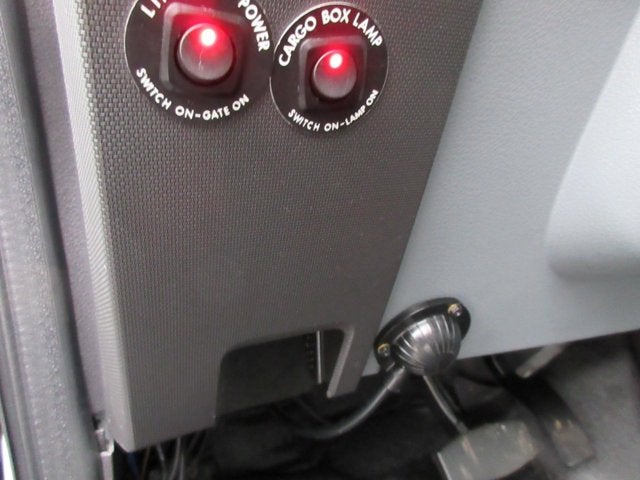 2023 Ford F-650 26 FOOT BOX TRUCK, LIFTGATE, 8K MILES