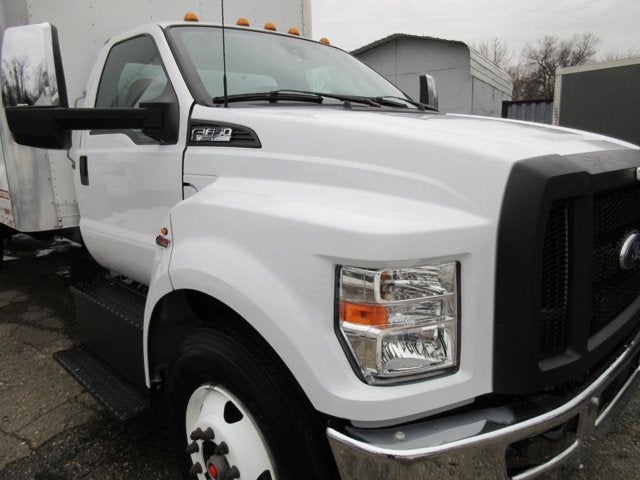2023 Ford F-650 26 FOOT BOX TRUCK, LIFTGATE, 8K MILES