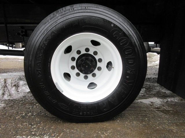 2023 Ford F-650 26 FOOT BOX TRUCK, LIFTGATE, 8K MILES