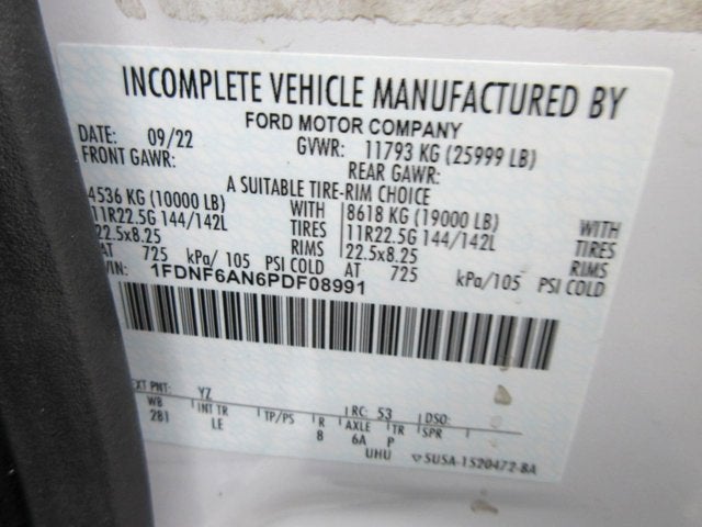 2023 Ford F-650 26 FOOT BOX TRUCK, LIFTGATE, 8K MILES