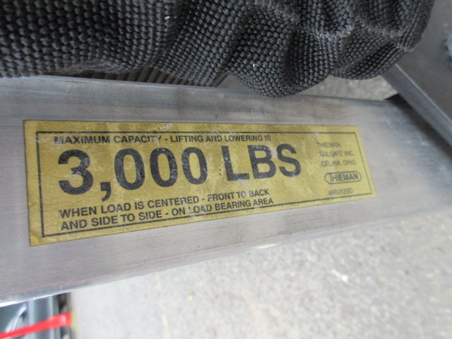 2021 Ford F650 18' BOX TRUCK DIESEL, LIFTGTAE