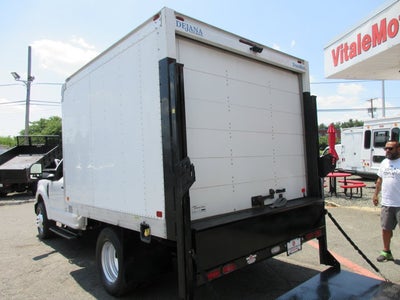 2020 Ford F350 8' BOX TRUCK, LIFTGATE XL