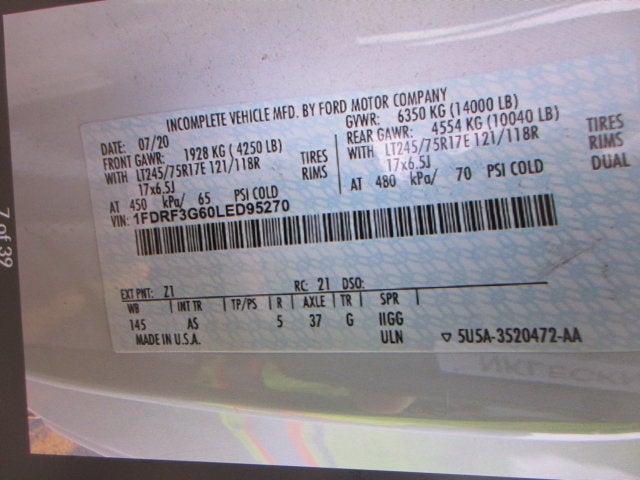 2020 Ford F350 BOX TRUCK, LIFTGATE XL