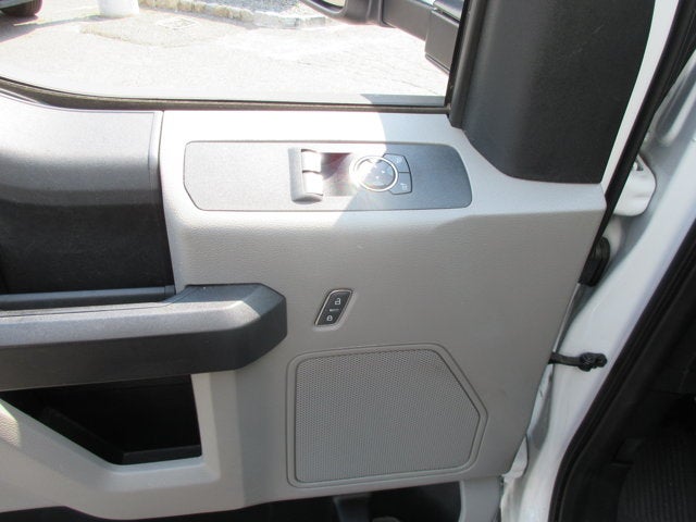 2021 Ford F-450 14' BOX TRUCK, CANTILEVER LIFT GATE XL