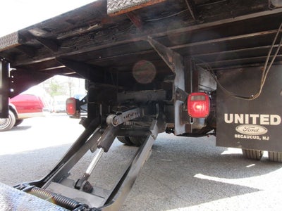 2019 Ford Super Duty F-450 DRW 17' FLATBED, LIFTGATE