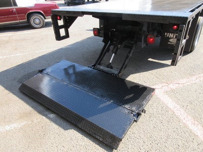 2019 Ford Super Duty F-450 DRW 17' FLATBED, LIFTGATE