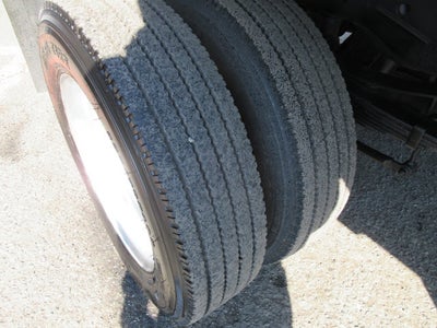 2019 Ford Super Duty F-450 DRW 17' FLATBED, LIFTGATE