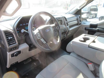 2019 Ford Super Duty F-450 DRW 17' FLATBED, LIFTGATE