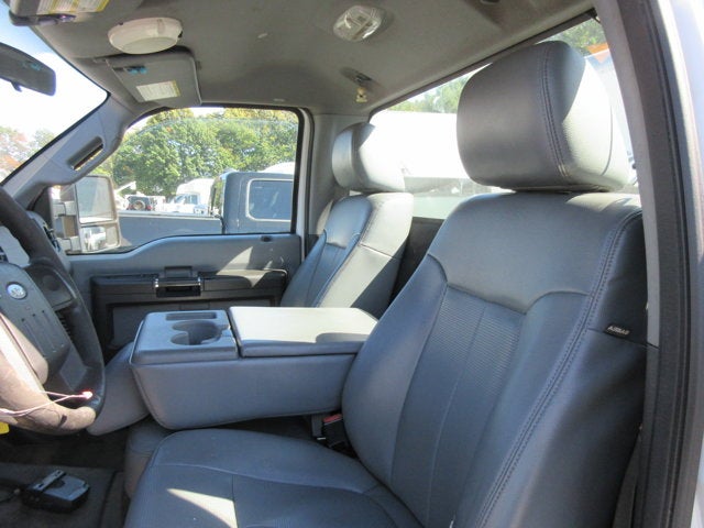 2015 Ford F-450, UTILITY TRUCK, LIFTGATE & SNOW PLOW XL