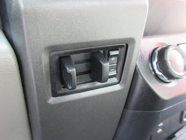 2019 Ford Super Duty F-550, 12' BOX TRUCK, DIESEL XL