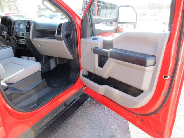 2022 Ford Super Duty F-550 DRW REG CAB 4X4,11' DUMP TRUCK