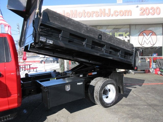 2022 Ford Super Duty F-550 DRW REG CAB 4X4,11' DUMP TRUCK