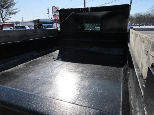 2022 Ford Super Duty F-550 DRW REG CAB 4X4,11' DUMP TRUCK