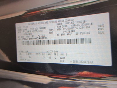 2021 Ford BOX TRUCK, DIESEL, 4X4 LIFTGATE XL