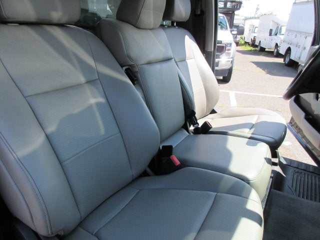 2021 Ford 14' BOX TRUCK, DIESEL, 4X4 LIFTGATE XL