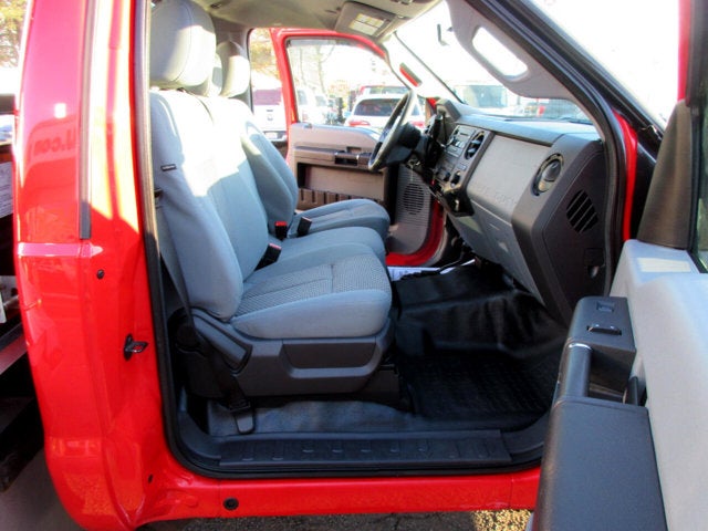 2016 Ford Super Duty F-550 DRW ROLL BACK TOW TRUCK, 4X4 GAS