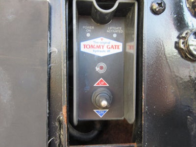 2009 Ford Econoline Commercial Cutaway E-350 Super Duty 16' BOX TRUCK