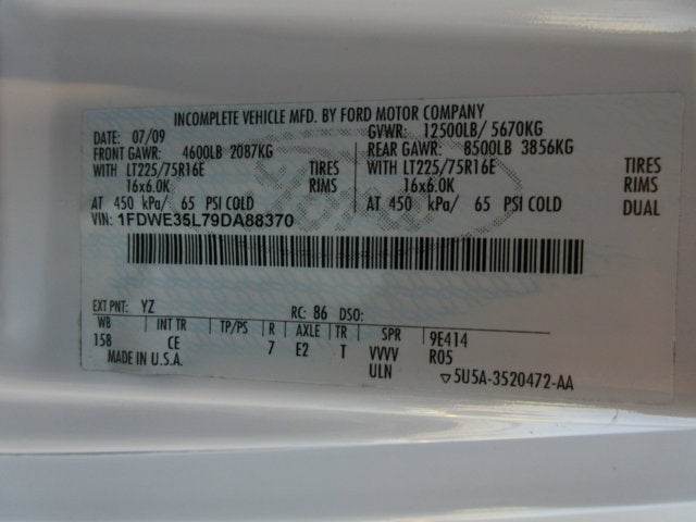 2009 Ford Econoline Commercial Cutaway E-350 Super Duty 16' BOX TRUCK