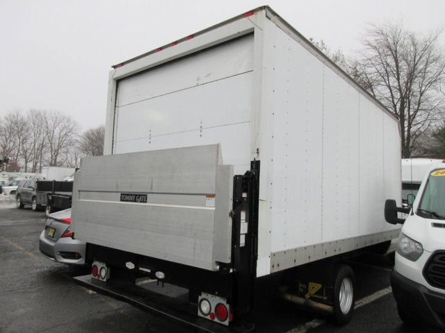 2009 Ford Econoline Commercial Cutaway E-350 Super Duty 16' BOX TRUCK