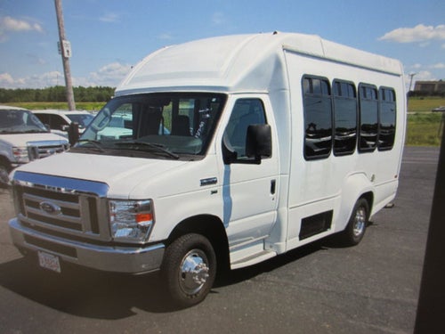 2019 Ford E350, 12 PASSENGER SHUTTLE BUS E-350 SRW 138" WB