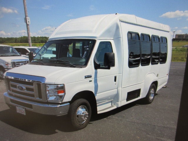 2019 Ford E350, 12 PASSENGER SHUTTLE BUS E-350 SRW 138" WB