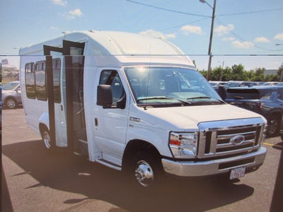 2019 Ford E350, 12 PASSENGER SHUTTLE BUS E-350 SRW 138" WB