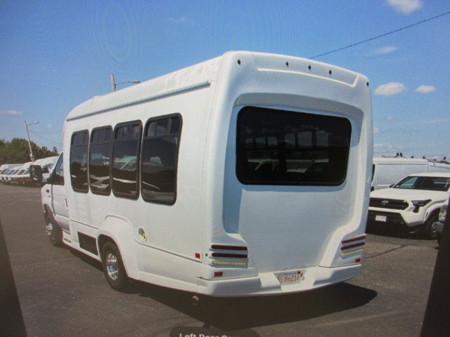 2019 Ford E350, 12 PASSENGER SHUTTLE BUS E-350 SRW 138" WB