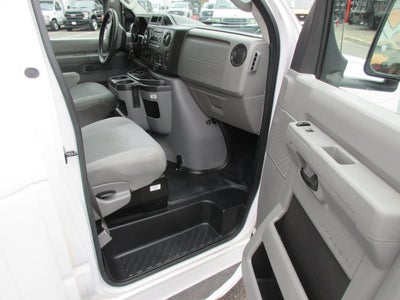 2018 Ford E350,14 PASSENGER SHUTTLE BUS E-350 SRW 138" WB