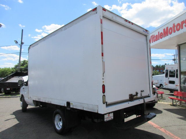 2014 Ford E-350, 14 FOOT BOX TRUCK E-350 Super Duty 138" 5-Spd SRW