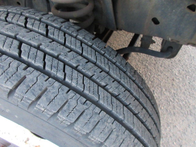 2015 Ford Econoline Commercial Cutaway 16 FOOT BOX TRUCK, LIFTGATE