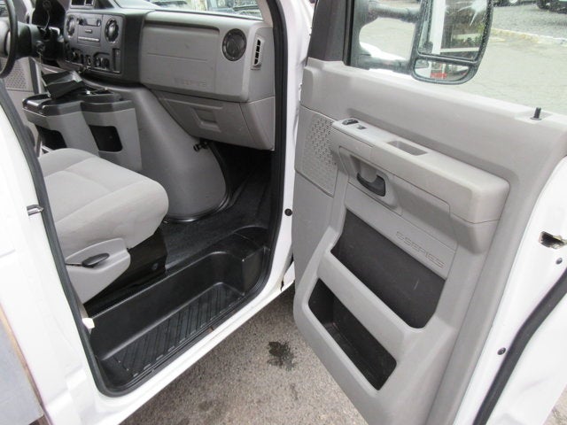 2013 Ford E-350, 11' ATTIC BOX TRUCK SRW E-350 Super Duty 138" 5-Spd SRW