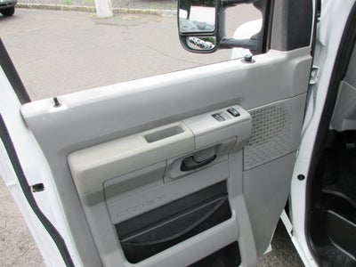 2013 Ford E-350 ENCLOSED SERVICE TRUCK, SRW E-350 Super Duty 138" 5-Spd SRW