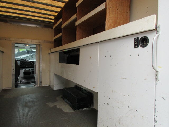 2013 Ford E-350 ENCLOSED SERVICE TRUCK, SRW E-350 Super Duty 138" 5-Spd SRW