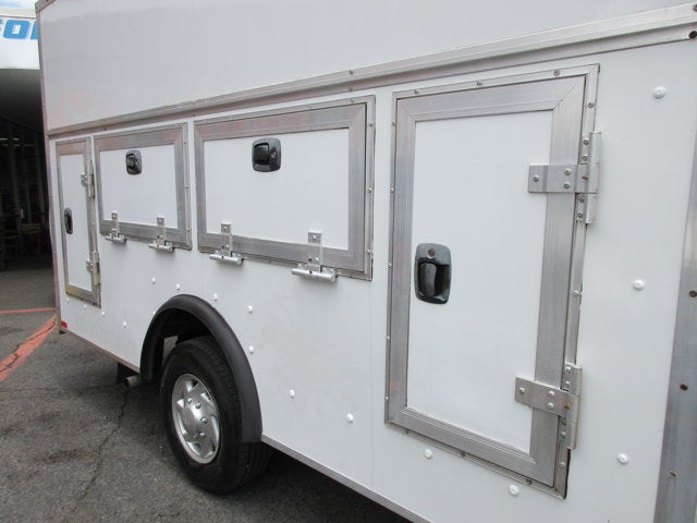 2013 Ford E-350 ENCLOSED SERVICE TRUCK, SRW E-350 Super Duty 138" 5-Spd SRW