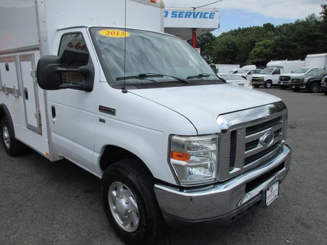 2013 Ford E-350 ENCLOSED SERVICE TRUCK, SRW E-350 Super Duty 138" 5-Spd SRW