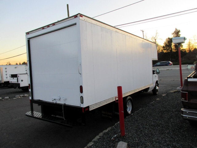 2014 Ford Econoline Commercial Cutaway E-350, 17 FOOT BOX, 3' ATTIC
