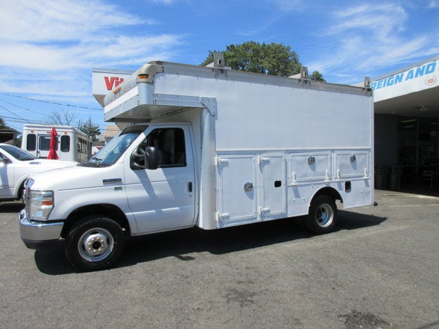 2016 Ford Econoline Commercial Cutaway E-350 XL Super Duty