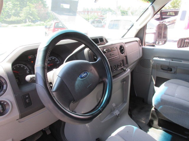 2016 Ford Econoline Commercial Cutaway E-350 XL Super Duty