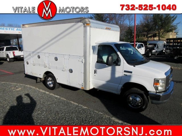 2010 Ford Econoline Commercial Cutaway E-350 ENCLOSED SERVICE BODY TRUCK