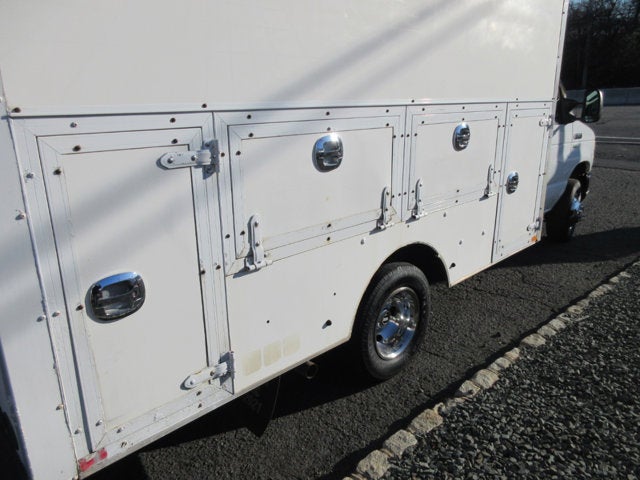 2010 Ford Econoline Commercial Cutaway E-350 ENCLOSED SERVICE BODY TRUCK