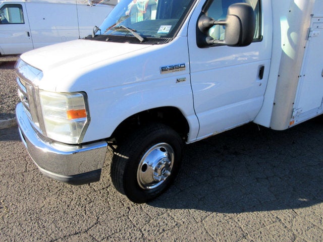 2010 Ford Econoline Commercial Cutaway E-350 ENCLOSED SERVICE BODY TRUCK